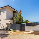 Traumhaftes Nur 150 Meter Zum Mit Meerblick, Liege, Grill, Hundefreundlich Διαμέρισμα Dramalj