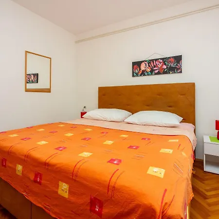 Traumhaftes Nur 150 Meter Zum Mit Meerblick, Liege, Grill, Hundefreundlich Apartman