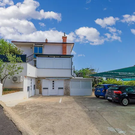 Traumhaftes Nur 150 Meter Zum Mit Meerblick, Liege, Grill, Hundefreundlich Apartman *