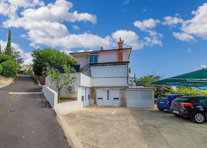 Διαμέρισμα Traumhaftes Nur 150 Meter Zum Mit Meerblick, Liege, Grill, Hundefreundlich Dramalj